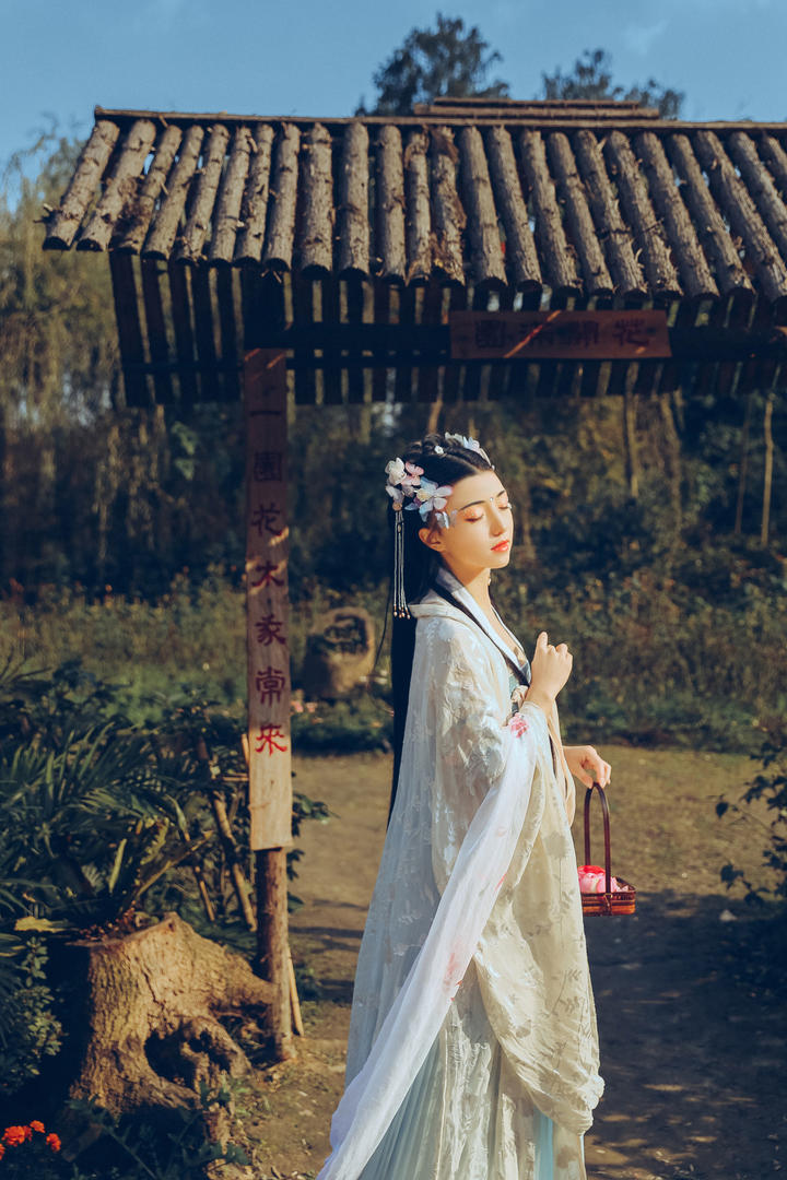 唯美古装古典美女艺术写真图片