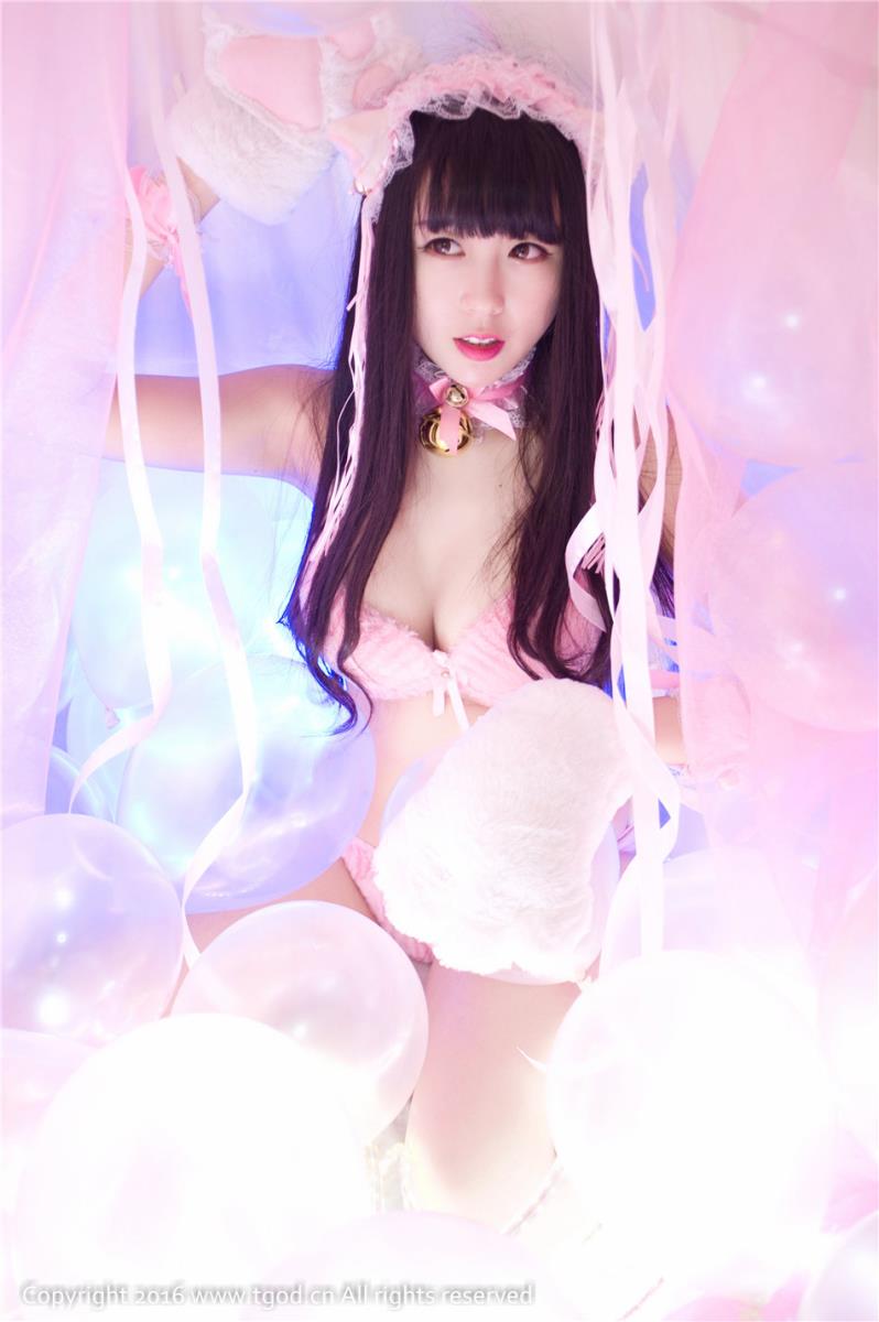 平面模特伊伊Eva美少女制服诱惑装扮写真