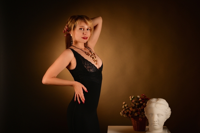 性感连体内衣美女模特人体写真图片