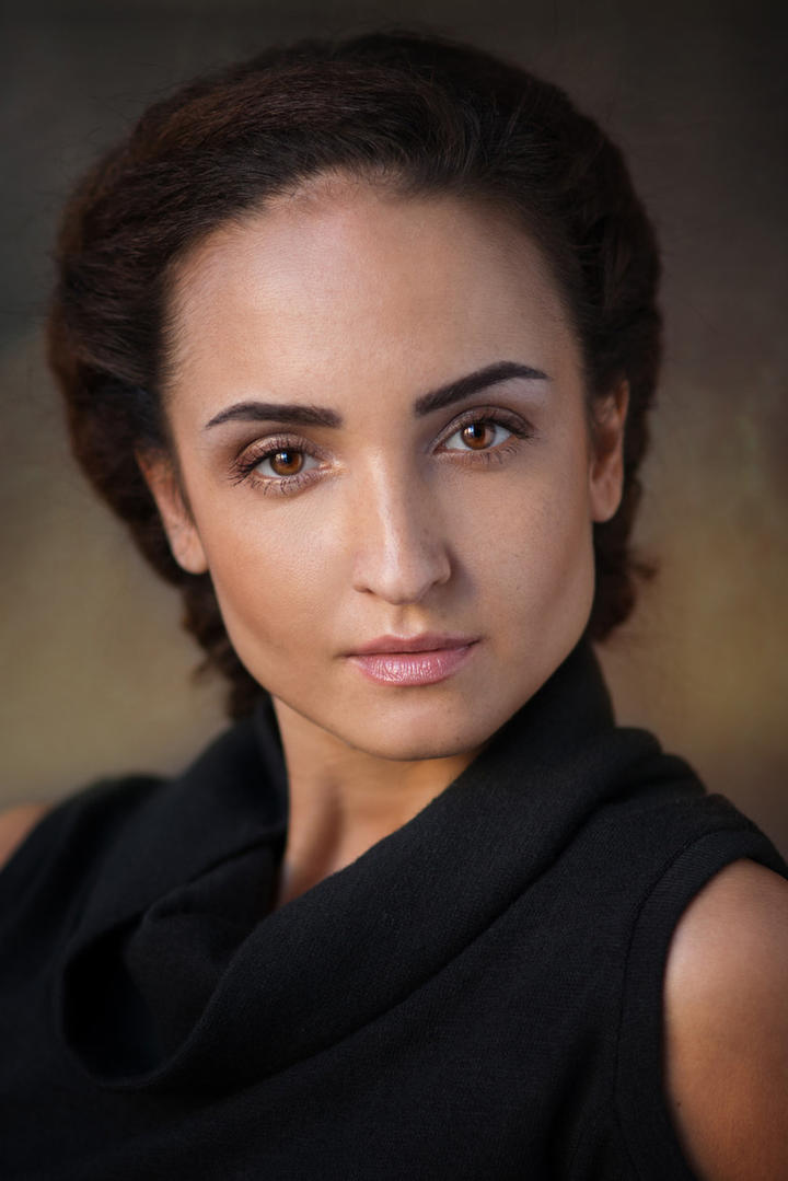 欧美气质美女肖像艺术照图片