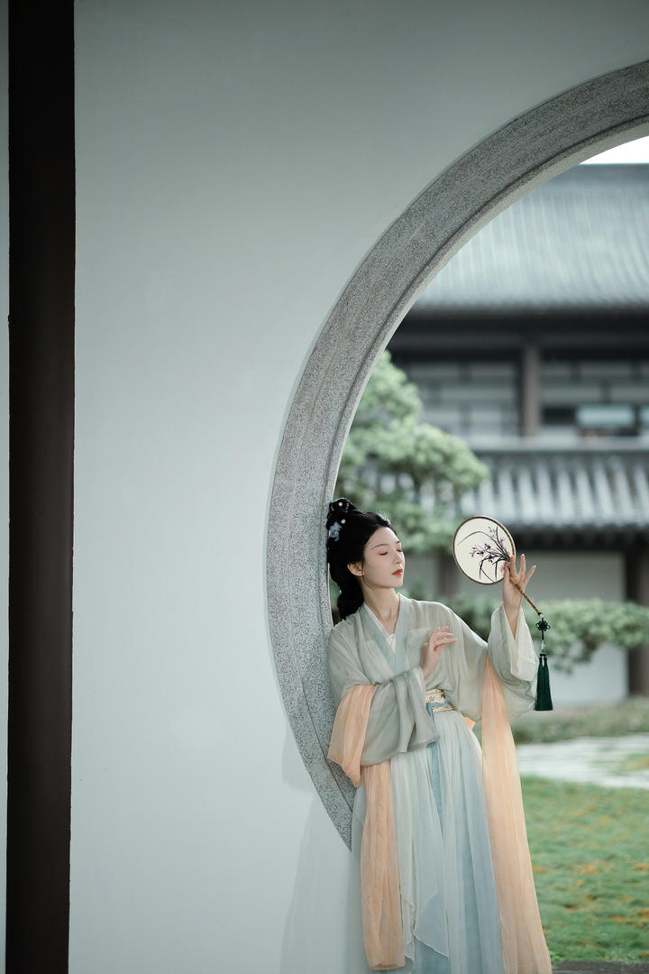 XIUREN秀人汉服古装美女个性艺术照写真