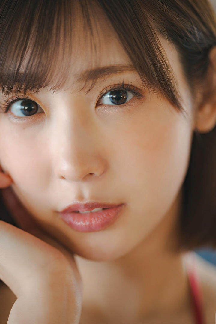 清纯极品粉嫩美女大头像特写图片