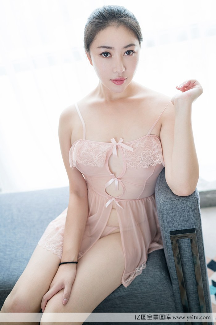 性感尤物emma胶带遮点丰乳肥臀修长双腿气质优雅