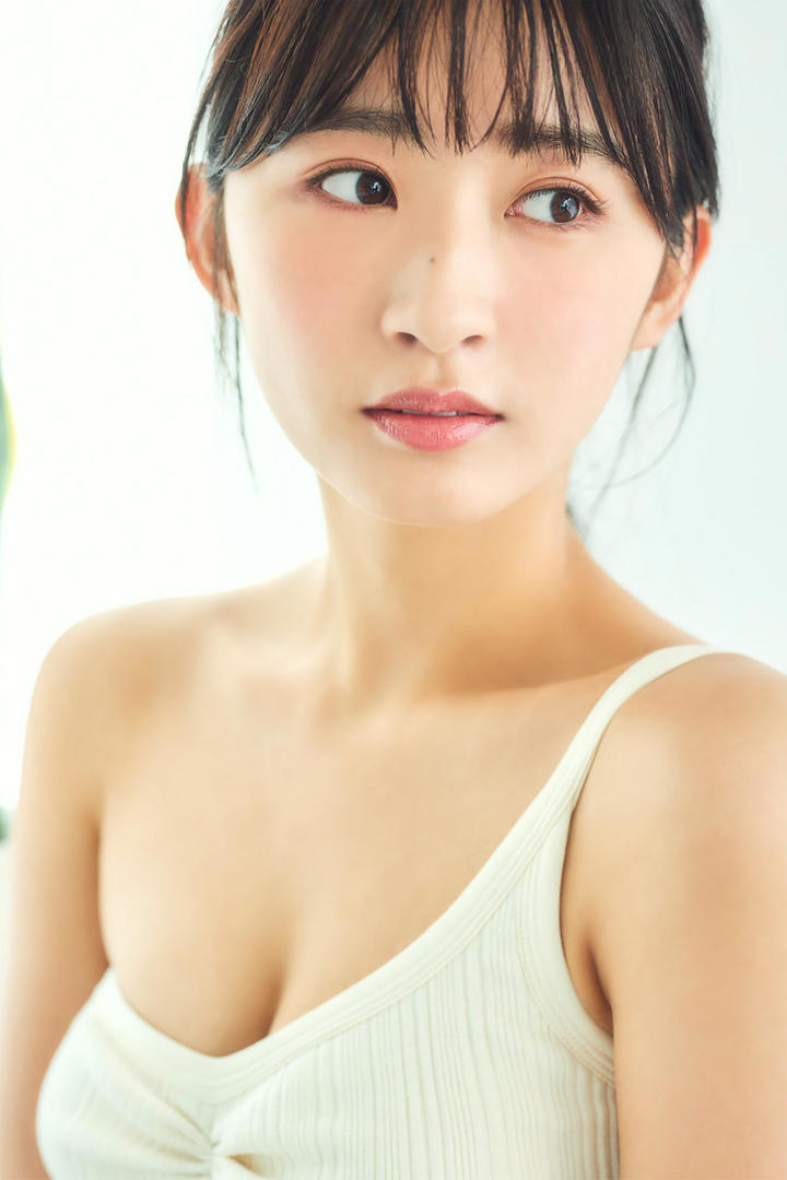 日韩西方37大但尺寸艺术美女清纯图片