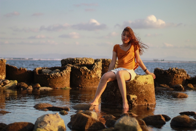 印度尼西亚海岛性感美女风景图片