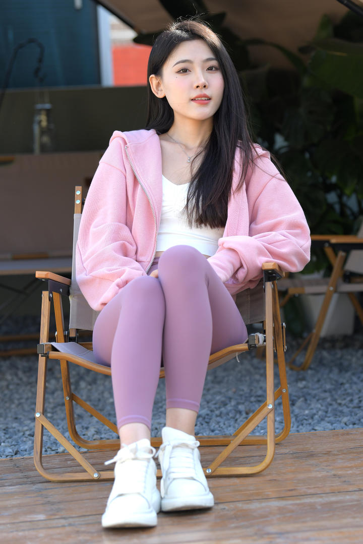 街拍推特网红紧身裤美女图片极品合集