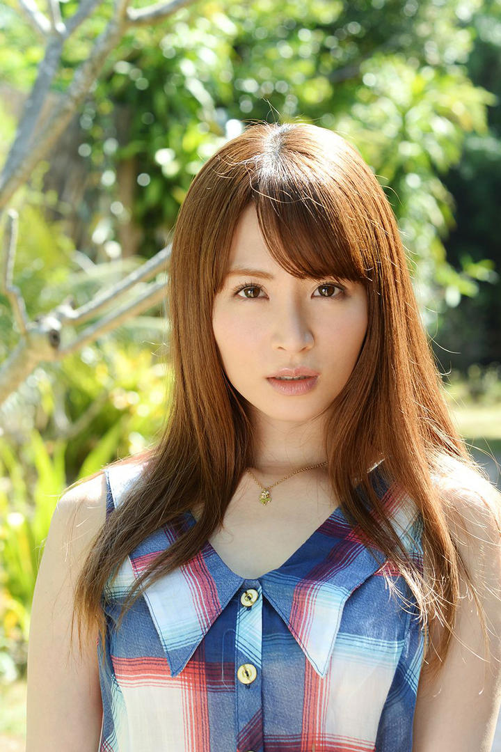 户外高清日本美女写真