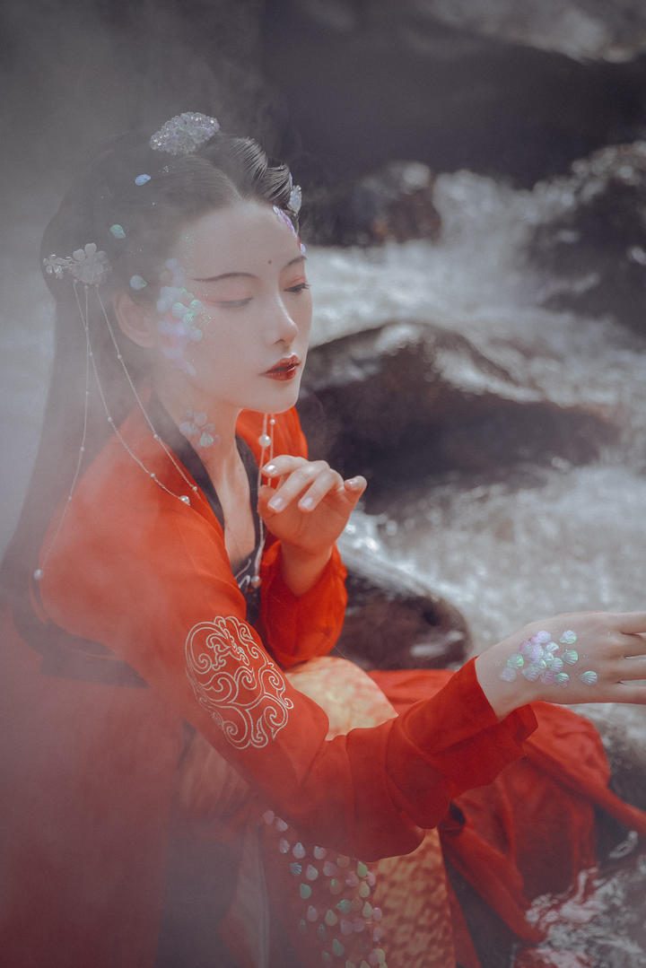 妖艳古装美女图片高清