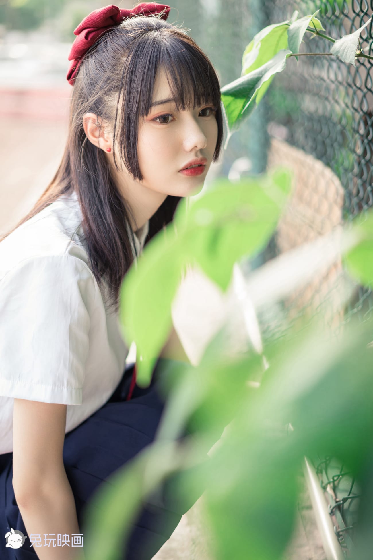 兔玩映画清纯妹子身着JK制服操场邂逅主题治愈系写真