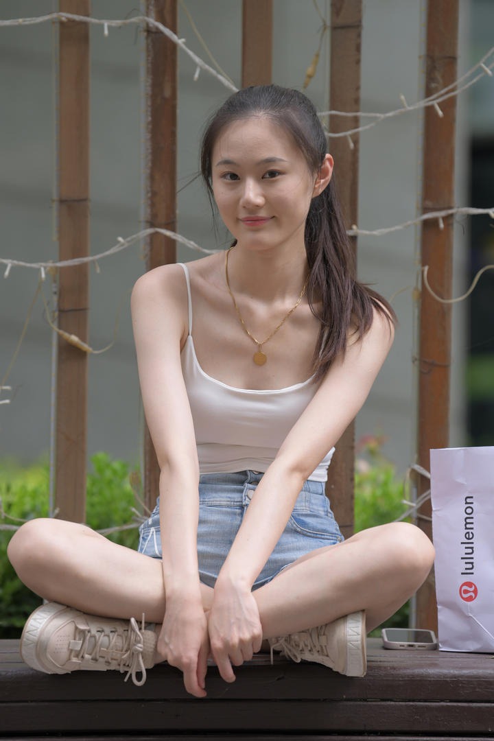 精品国产偷拍美女清纯性感图片
