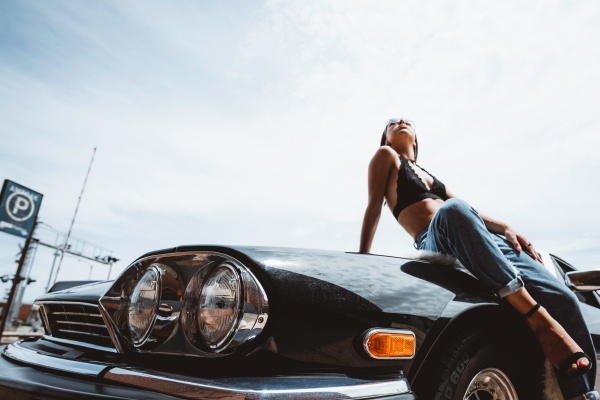 极品车模人体艺术图片