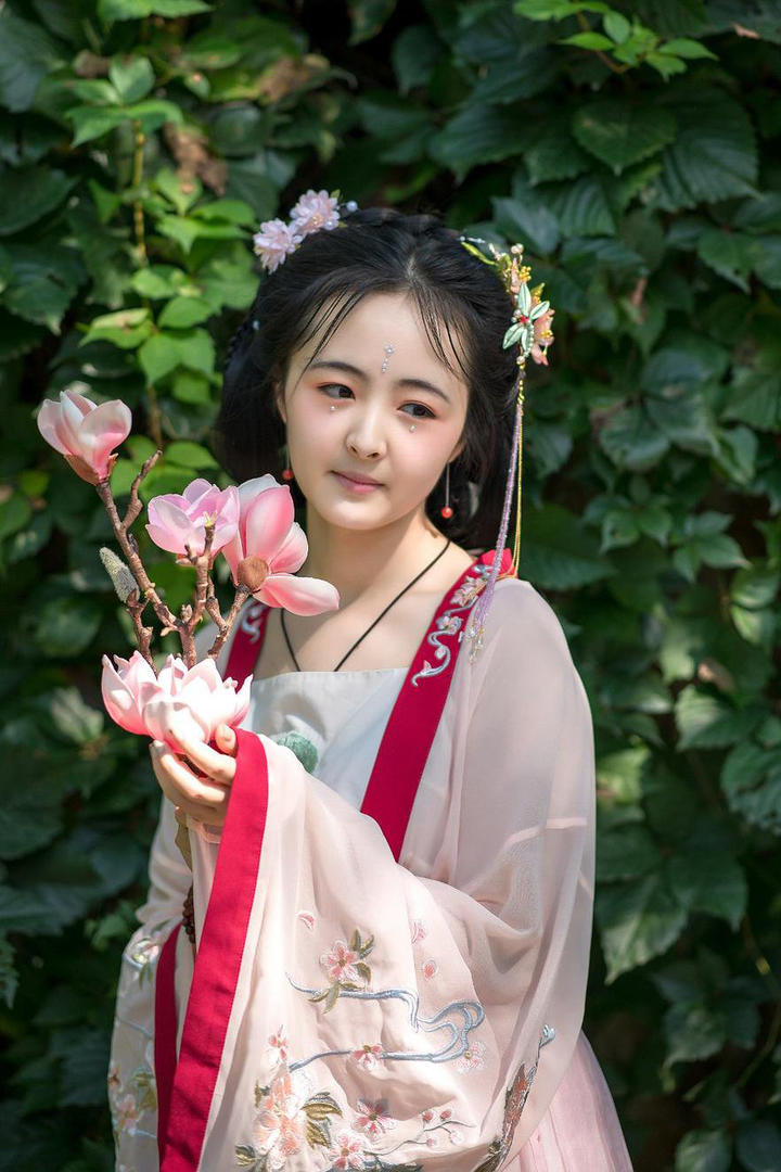 4K高清古装美女艺术写真图片