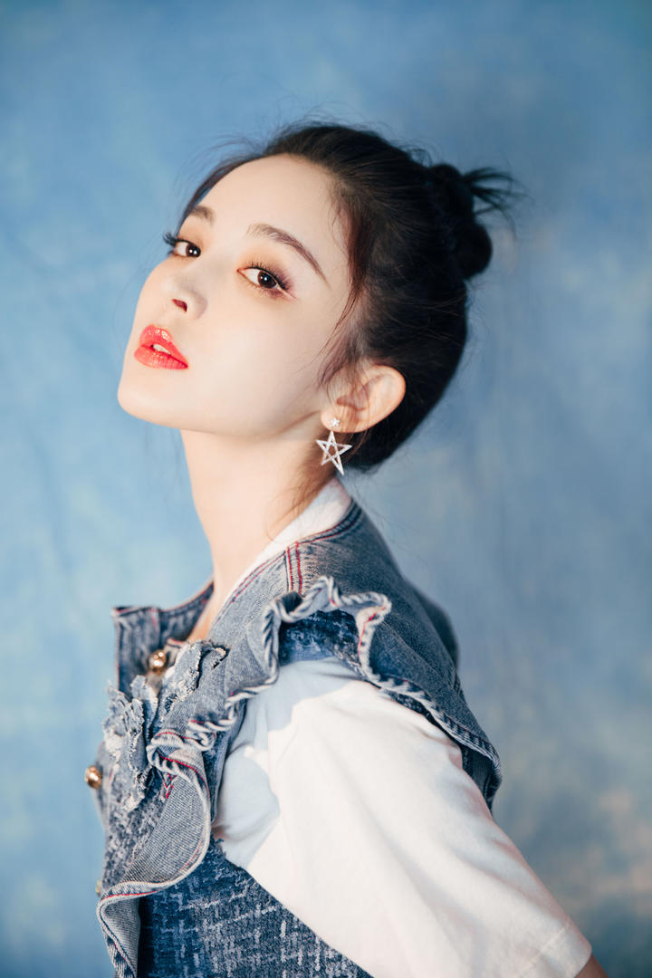 高颜值内地美女明星古力娜扎高清唯美写真壁纸图片