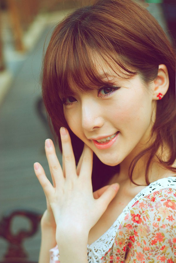 梦中的可爱天使女生