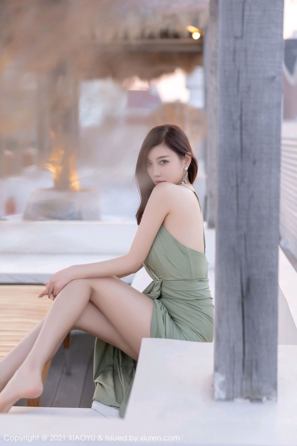 语画界性感女神杨晨晨sugar轻透长裙修长美腿系列青岛旅拍