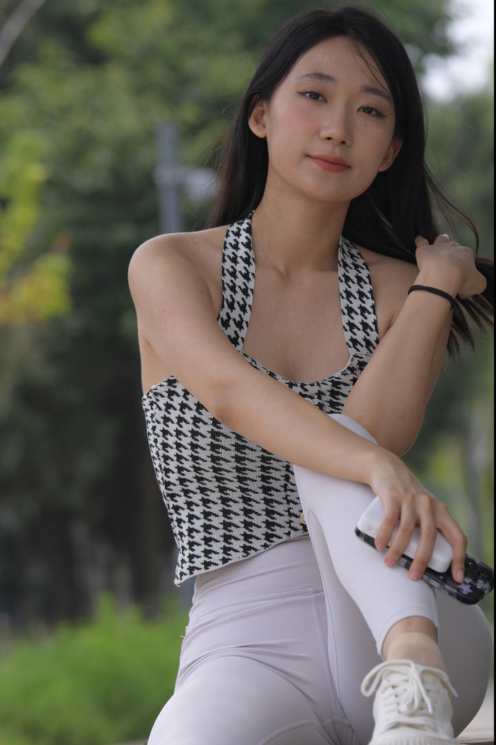 3A街拍紧身瑜伽裤美女人体艺术图片大全