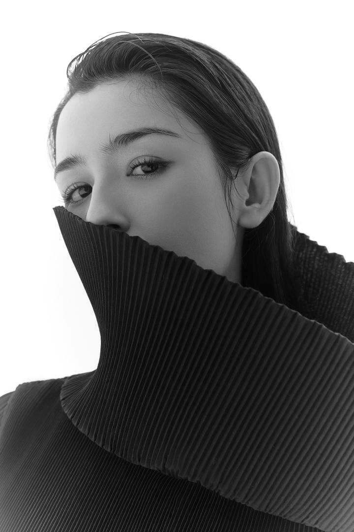 新疆美女明星哈尼克孜图片