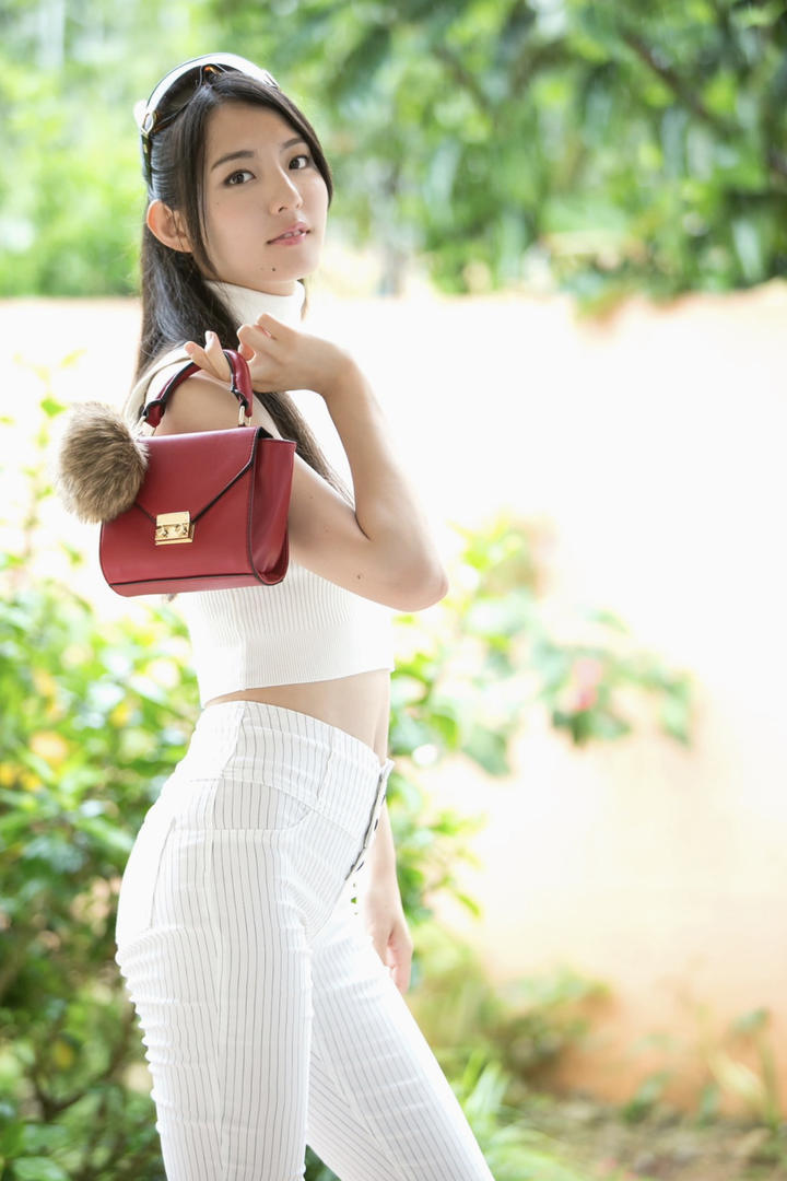 一本到日本绝色美女女优真实素颜无码资源图