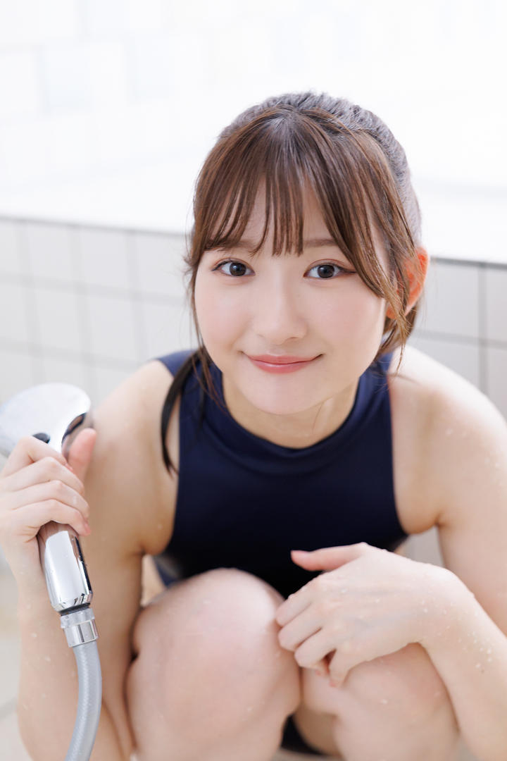 浴室私拍日本漂亮美女洗澡美女湿身诱惑图片