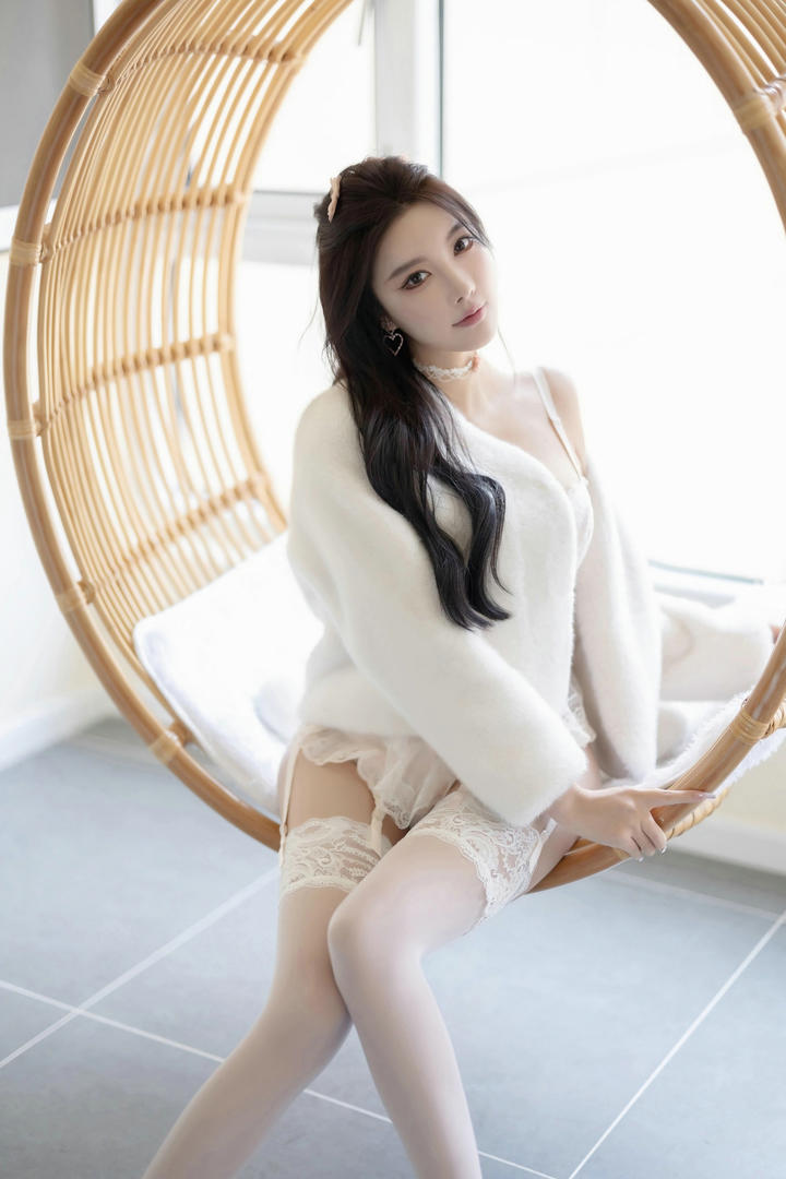 秀人网当红花旦杨晨晨高清美女私房照欣赏