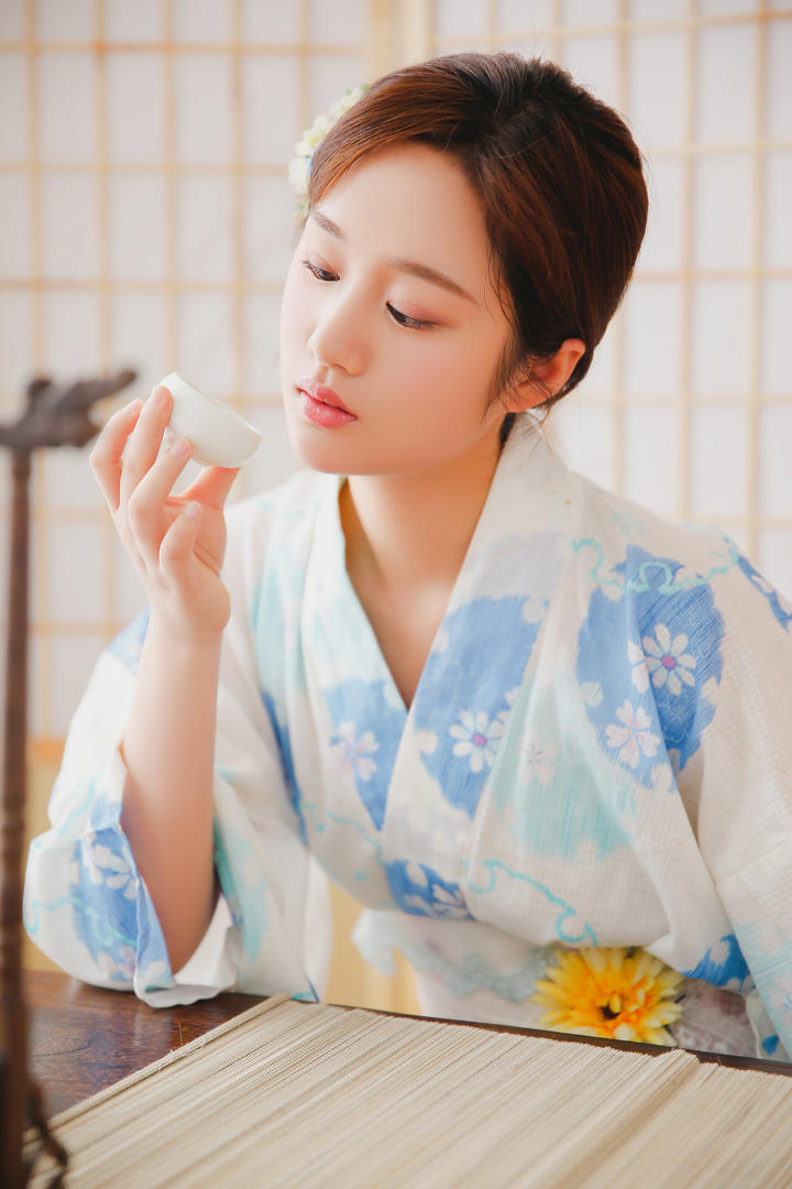 品茶的日本和服美女海量高清美女手机壁纸图片大全