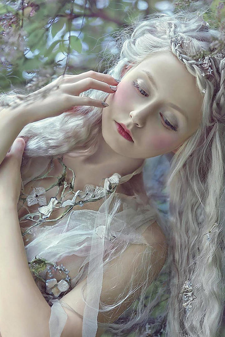 国外漂亮的美女艺术摄影图片