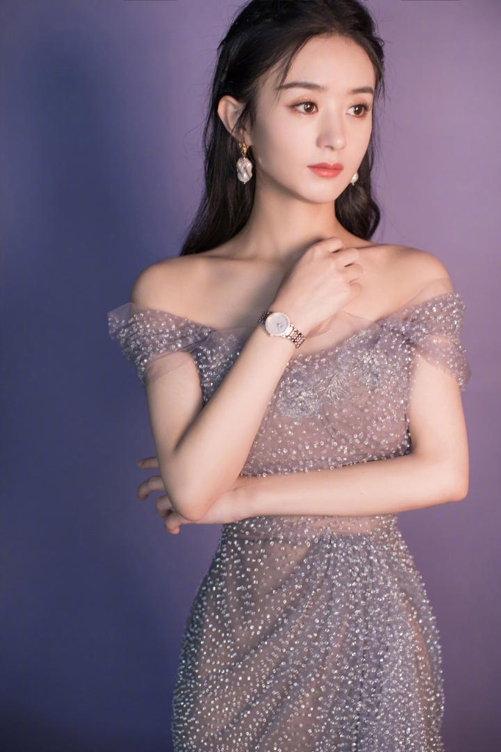 赵丽颖星钻裙妩媚写真图片