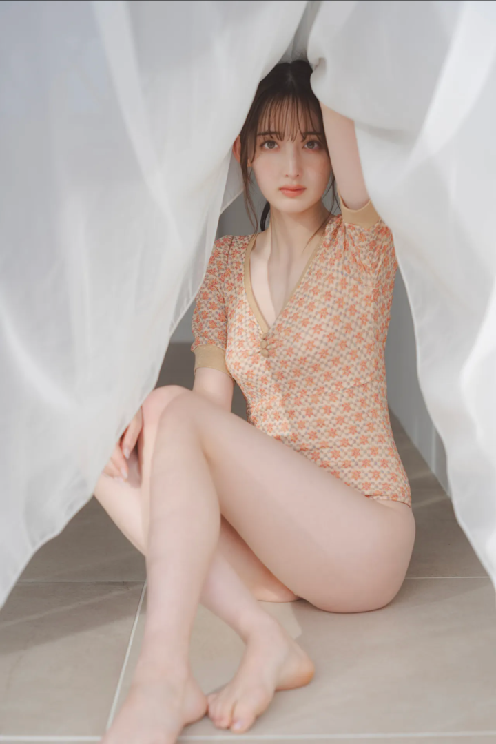 日本美腿少女艺术照