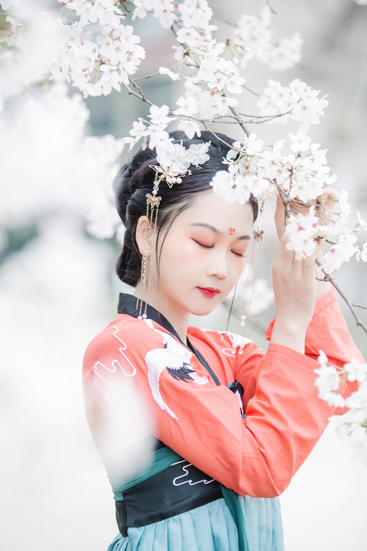 高清唯美治愈系古风古装美女艺术写真图片
