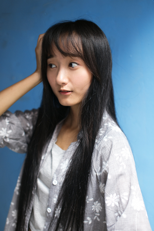 屋檐下的可爱邻家妹妹