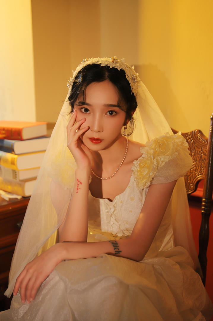 国内高清美女新娘唯美艺术照图片