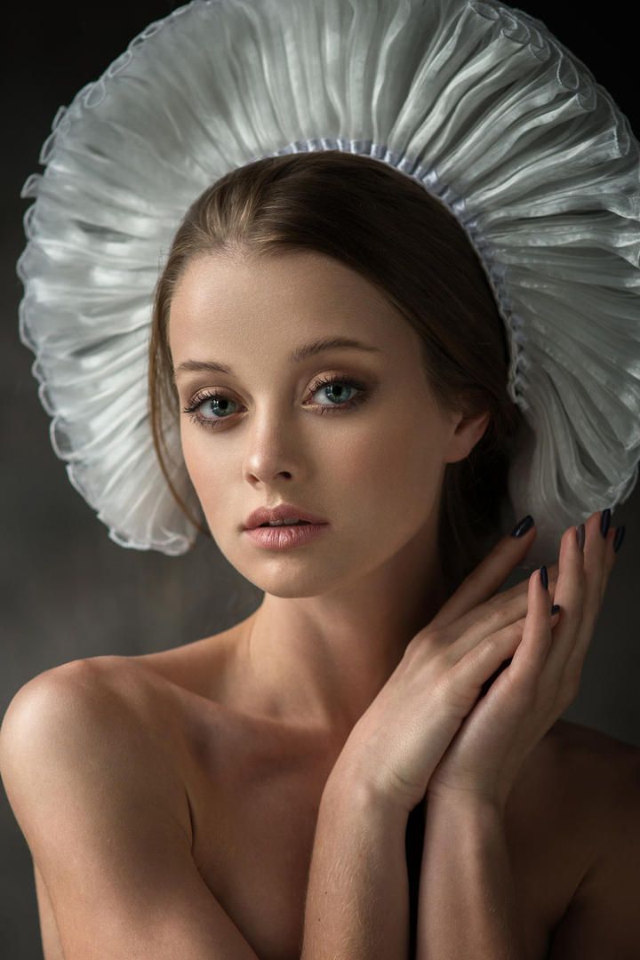 欧美美女头像艺术写真图片