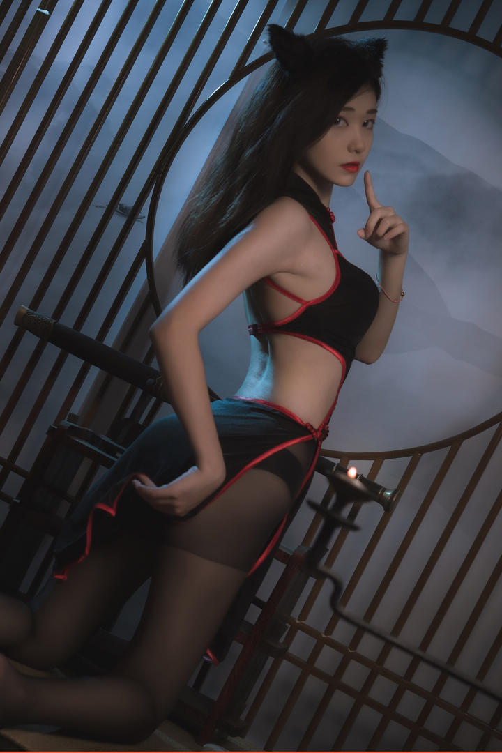 国产精品另类丝袜美女性感艺术写真图片