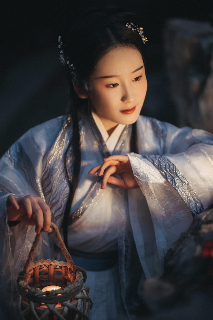 4K高清古装美女艺术摄影写真图片