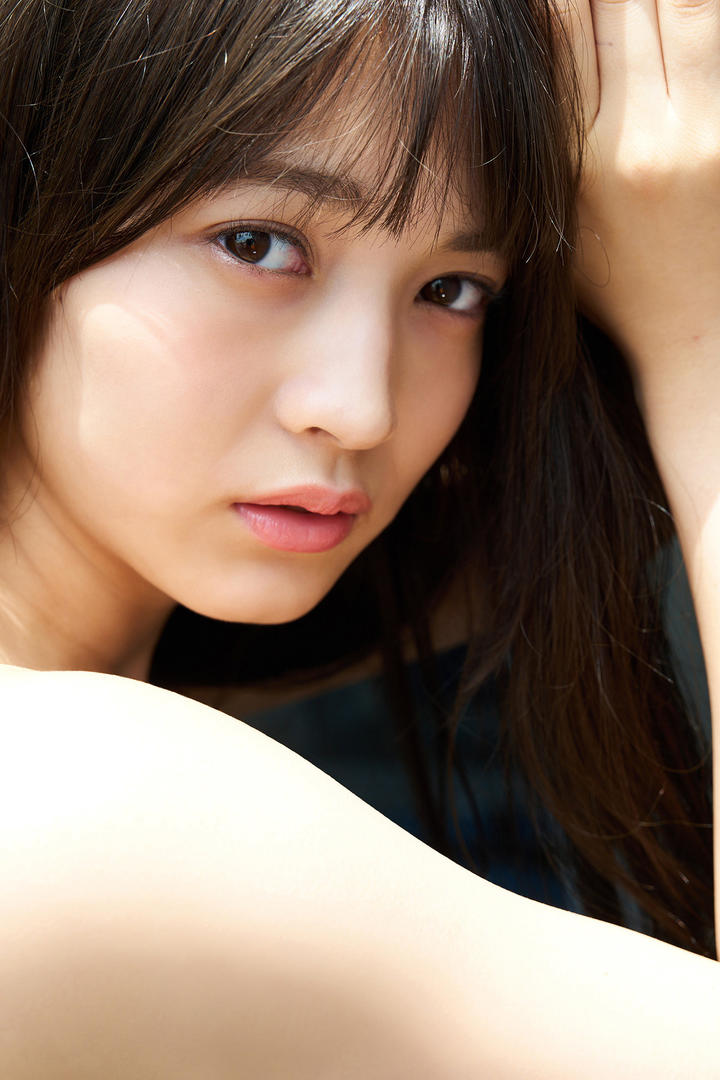 清纯日本比基尼美女近距离特写