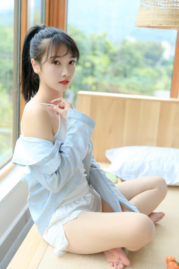 国内女生头像真人高清清纯美女写真图片