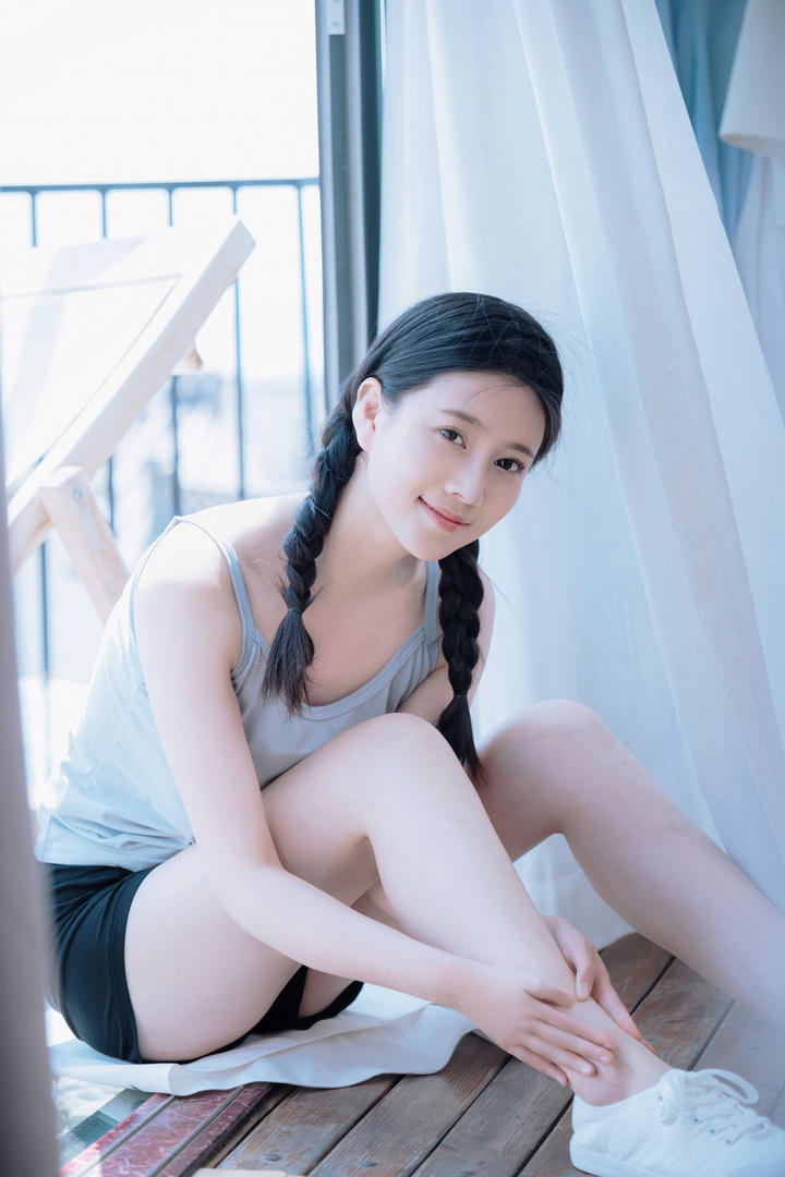 国产极品养眼白皙美女798艺术摄影写真图片