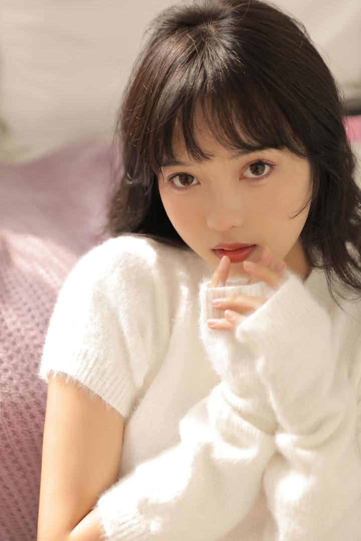 中国专业可爱美女壁纸图片网站免费下载