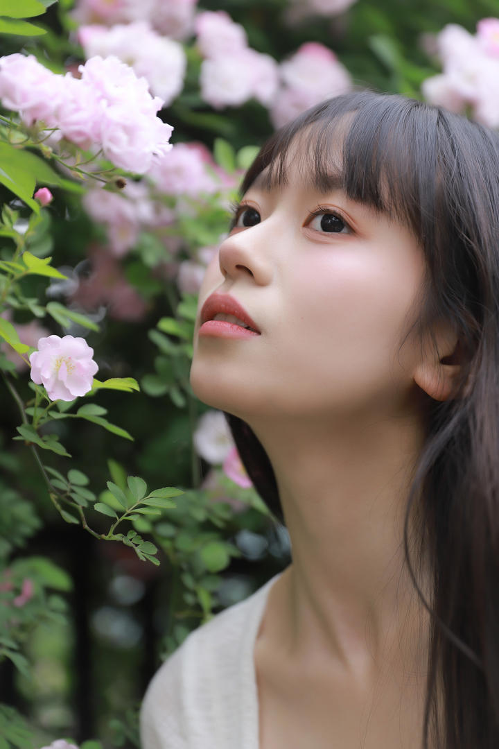 清纯养眼可爱女生高清手机壁纸图片