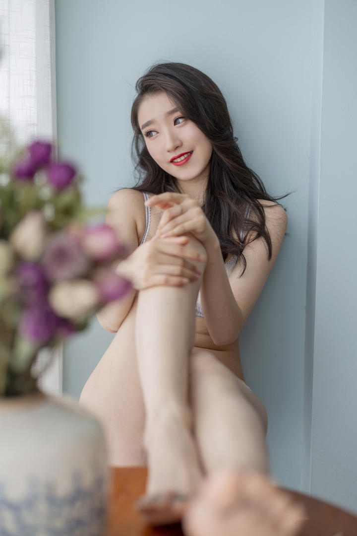 高清唯美清纯内衣美女心怡网红模特写真图片
