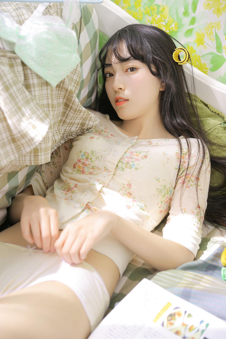 国内清纯水嫩美女131写真图片