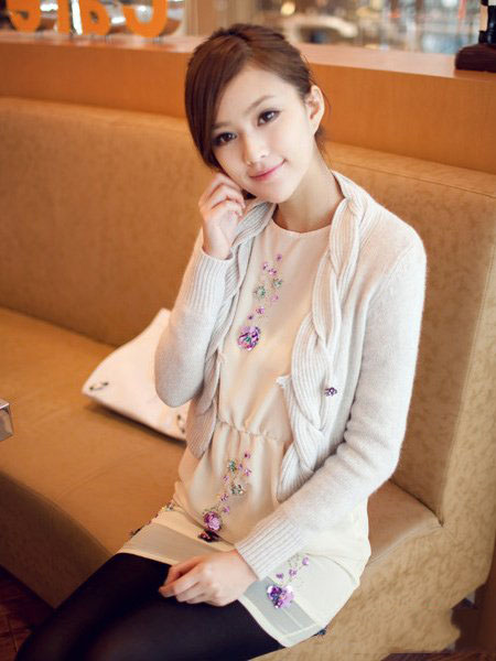 网络红人妙搭柔美惹人爱