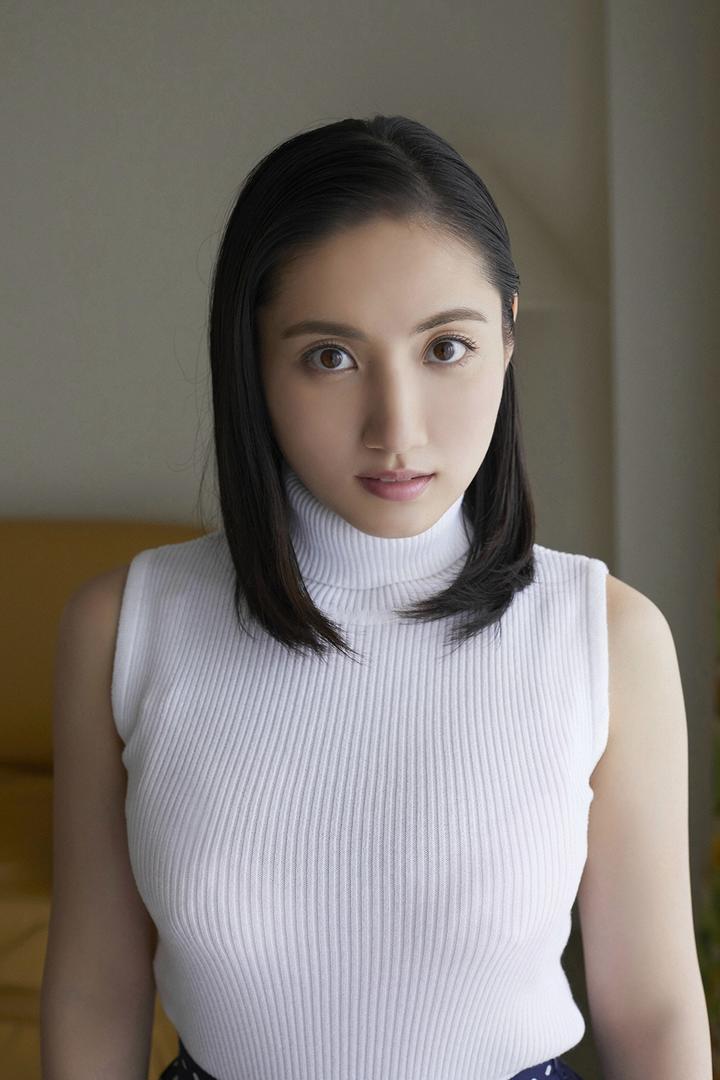 高清日本清纯气质美女写真图片