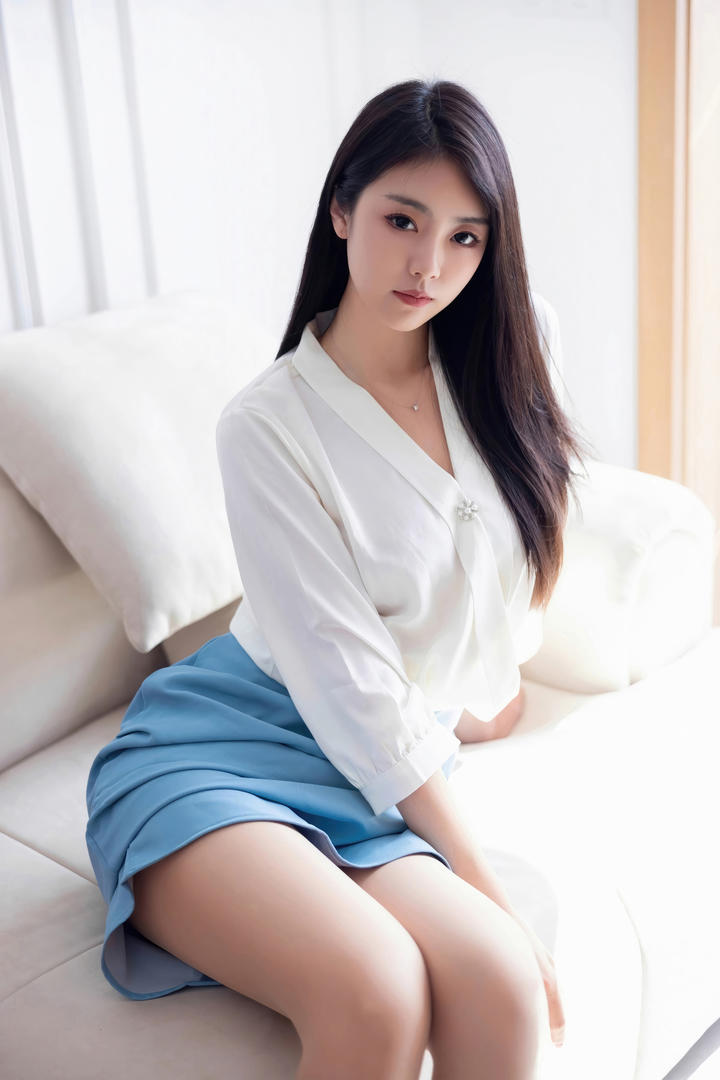 秀人网极品颜值女神可乐高清无码私拍套图