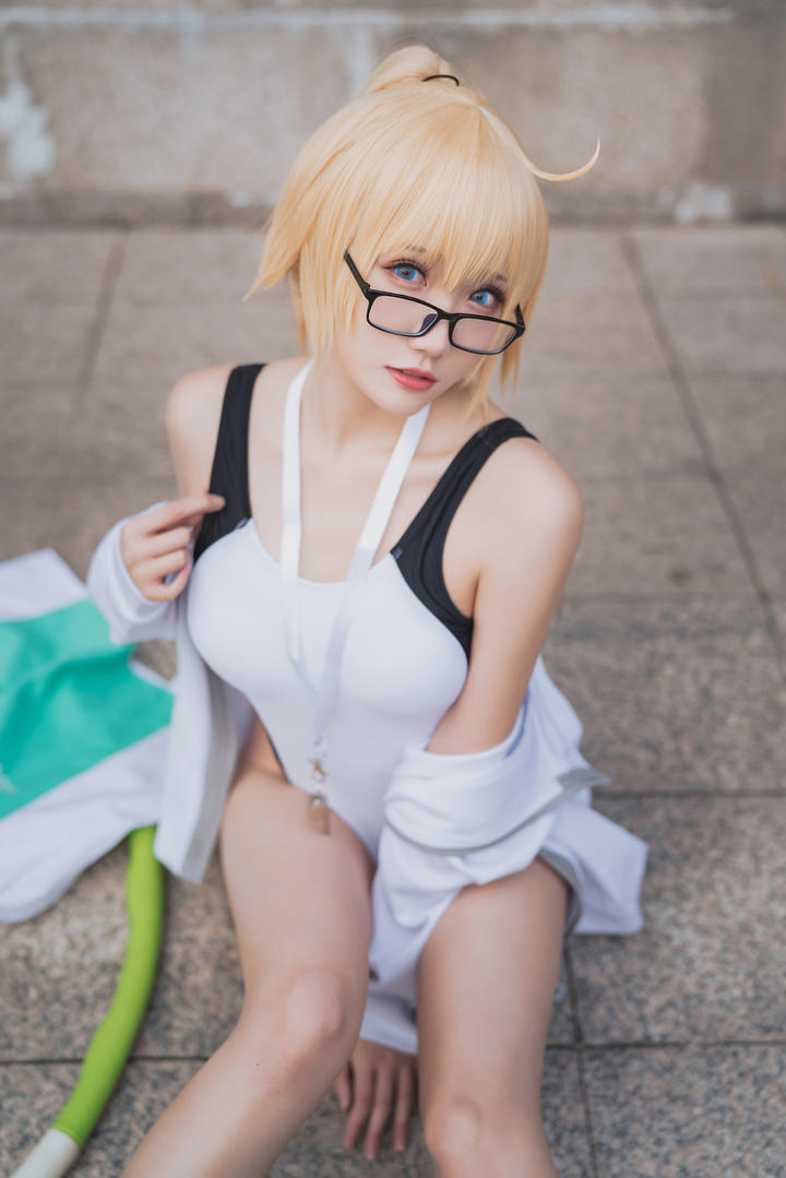 亚洲久久综合精品极品美女主播Coser瓜希酱福利写真