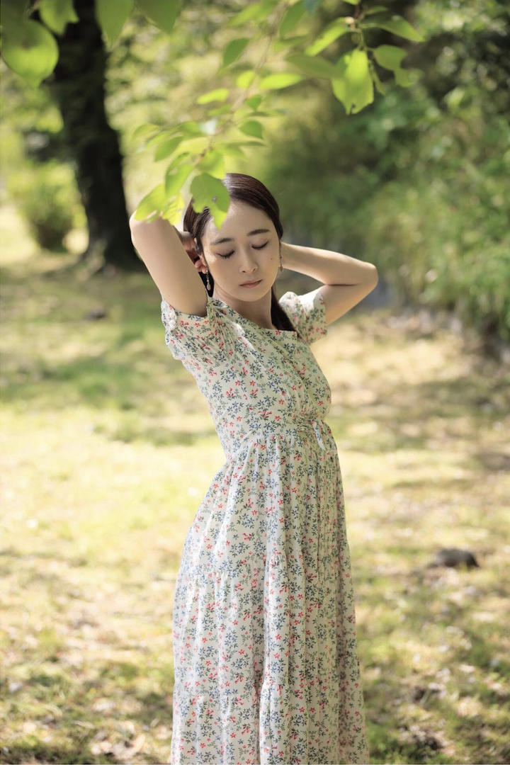 国模吧美女户外摄影