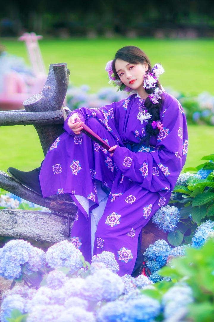 唯美日本紫色和服美女壁纸图片大全