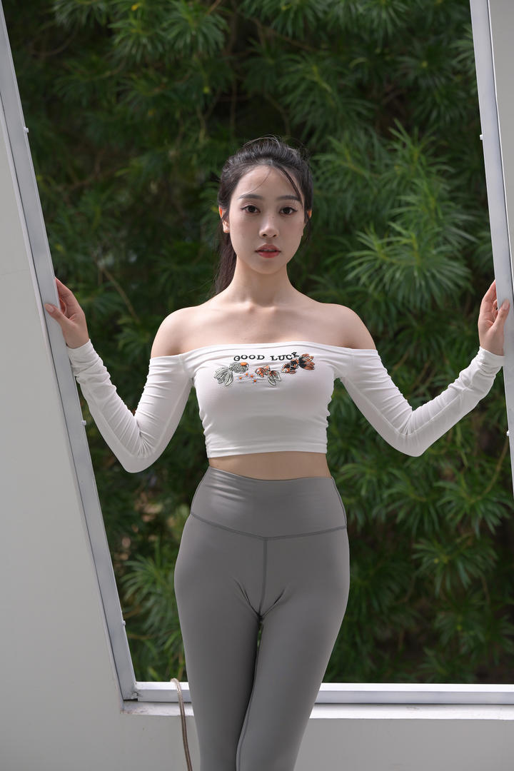 紧身裤鲍沟瑜伽美女性感人体艺术图片大全
