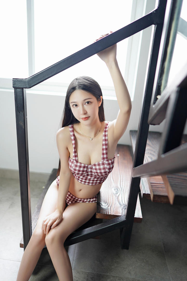 4K超清性感内衣美女套图