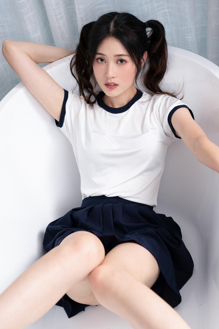 克拉女神中国清纯美女学生私拍流出